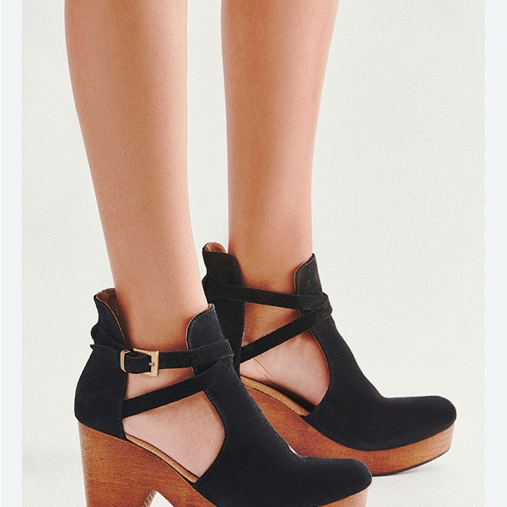 Black Women's Platform Heels